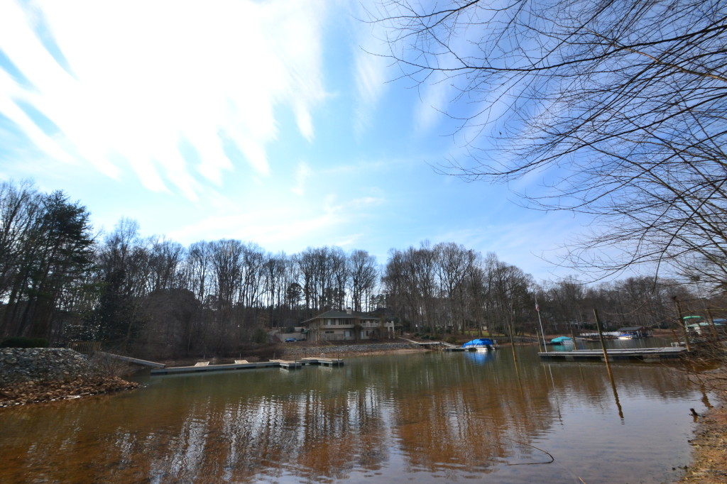An acre of land for sale on Lake Norman under $200,000